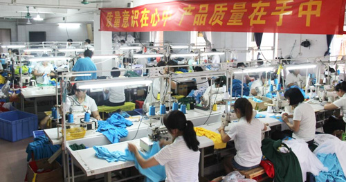益达运动服生产车间